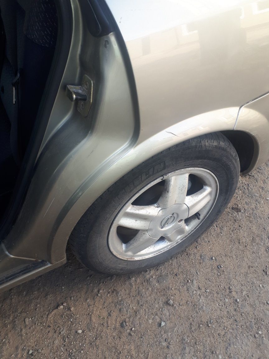 Opel Vectra b 1998 г.в.