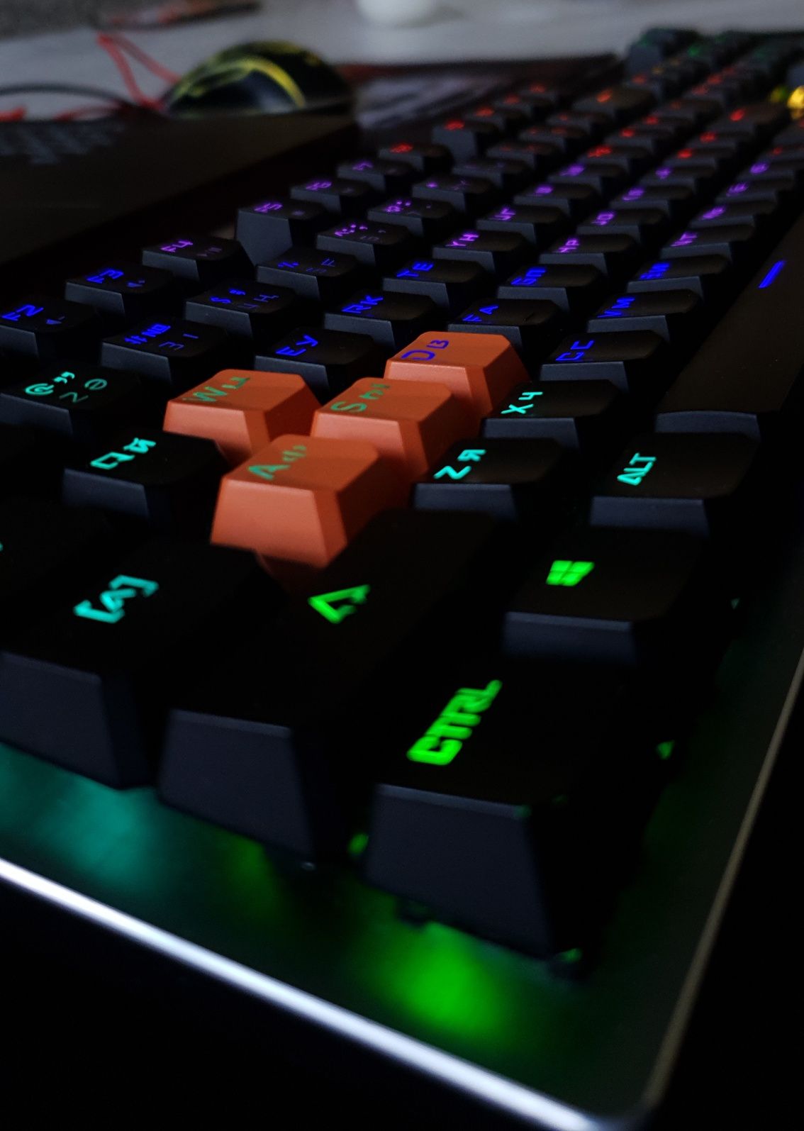 Bloody b760 игровая клавиатура