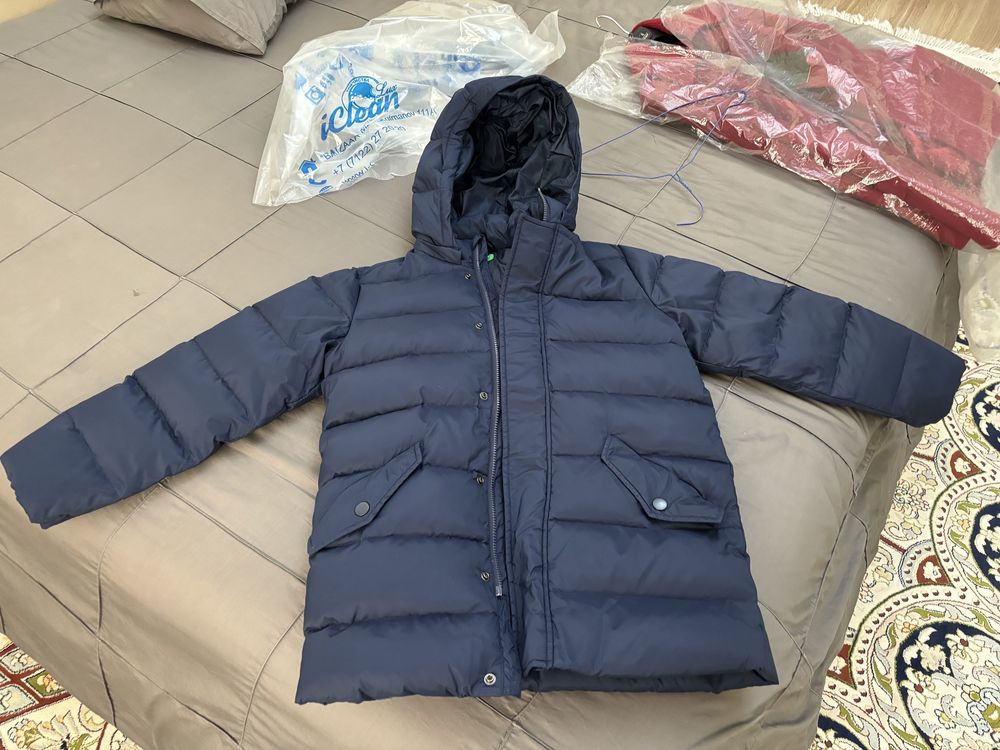 Детская зимняя куртка для 10-13 лет,от фирмы Benetton