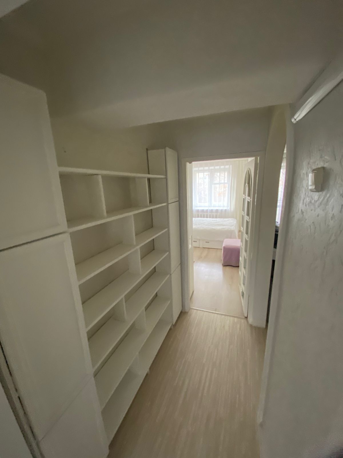 Продам 3-х комнатную квартиру 58 кв.м,  4/5 эт, центр