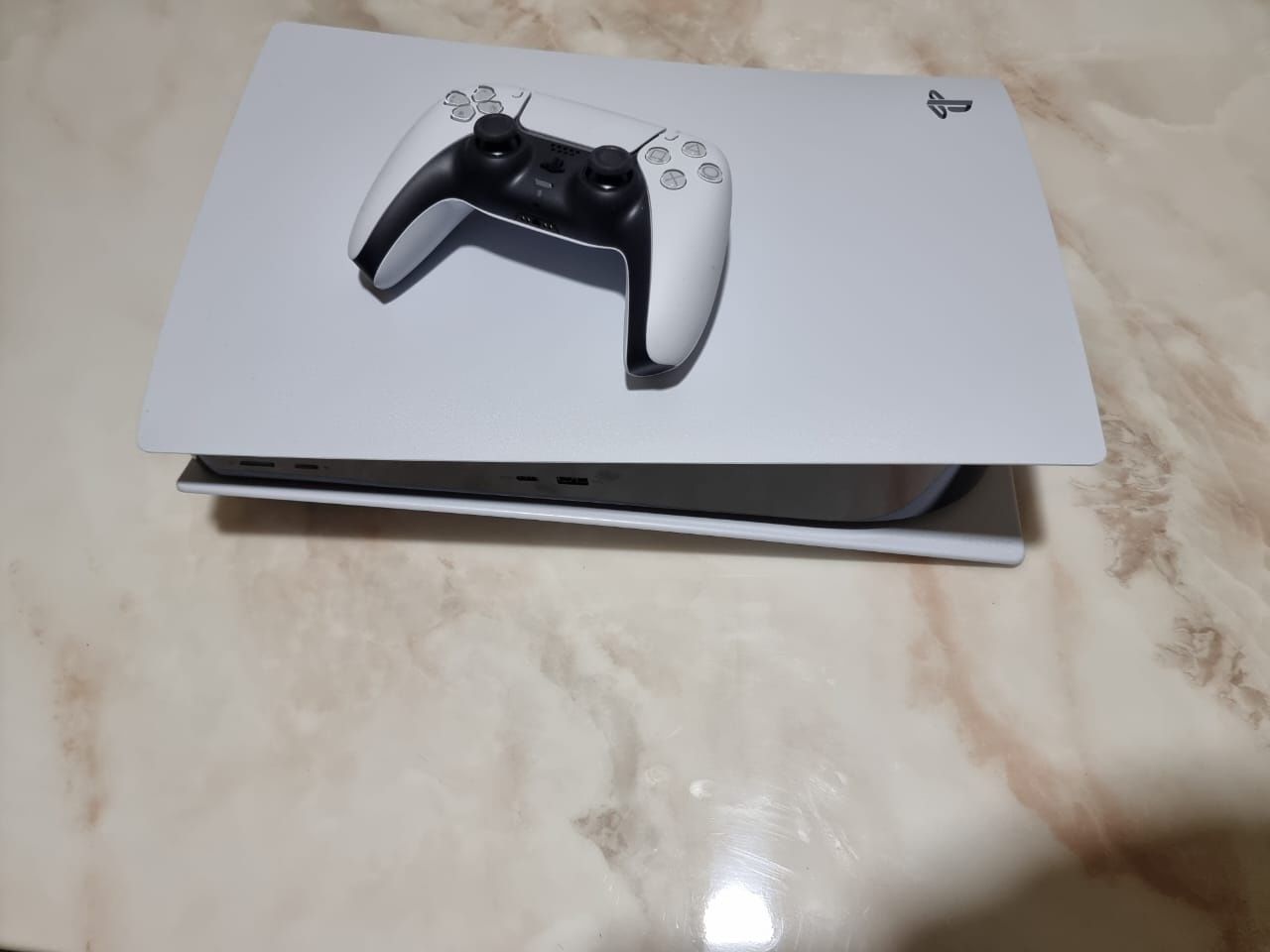Продам новый Sony Plai Station 5. ( в коробке) . 320 тысяч
