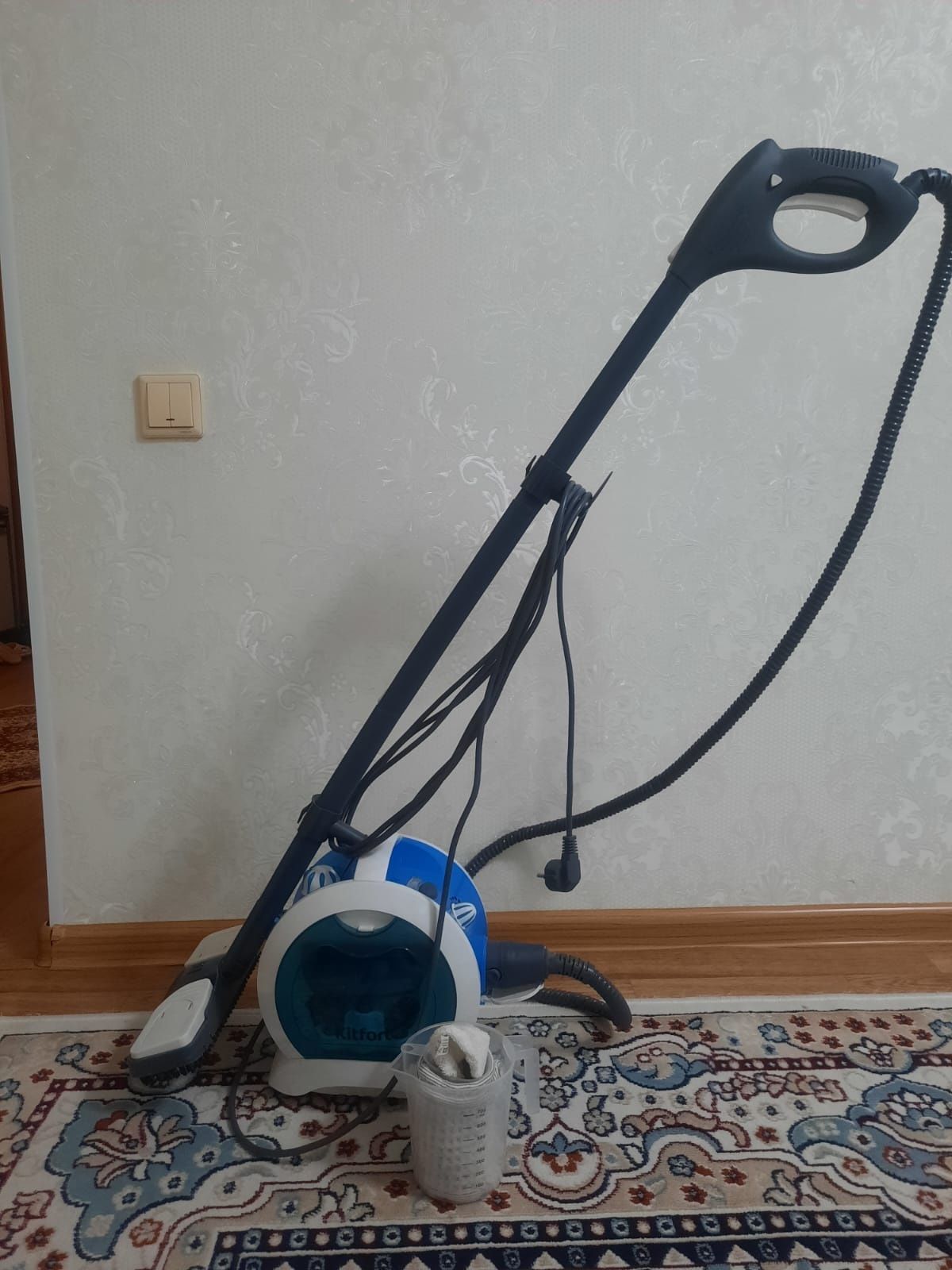 Продам пароочиститель Kitfort КТ-952
