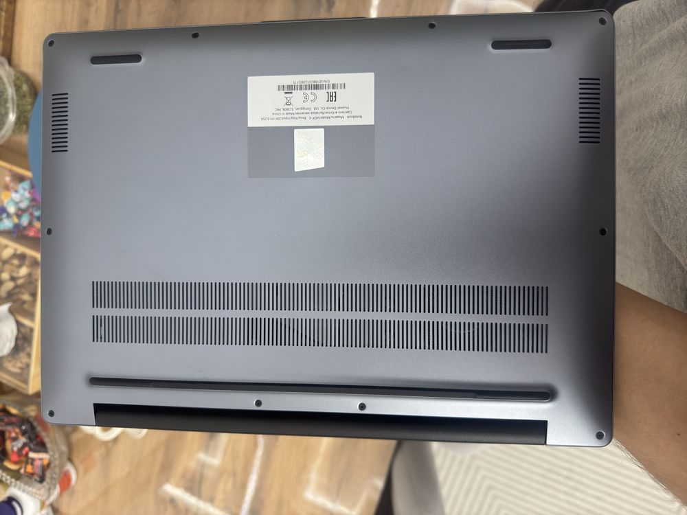 Huawei Matebook.