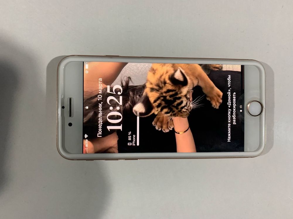 iPhone 8,64гб продам срочно нужны деньги!!