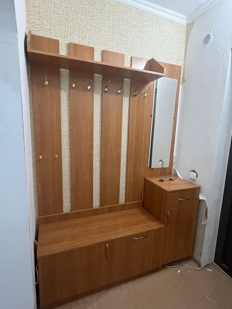Шкаф для прихожей