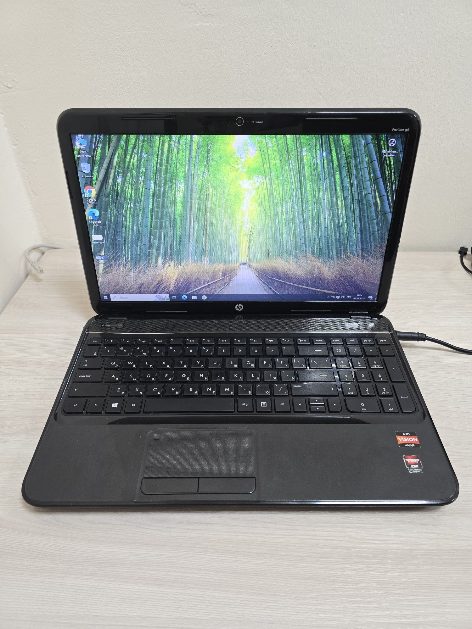 Продам ноутбук AMD A10, 6гб ddr3, ssd 240, hdd 1000