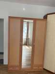 Шкаф для спальни в хорошем состоянии