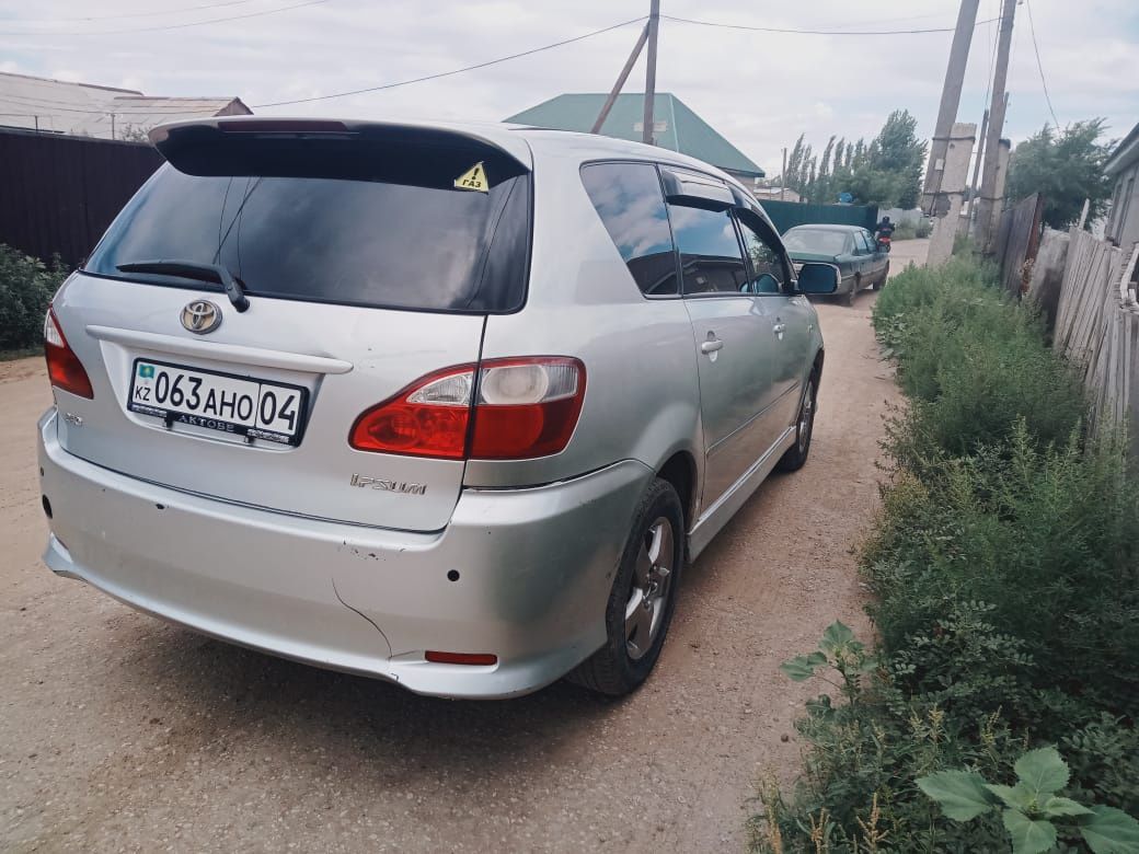 Продам Ипсум 2004