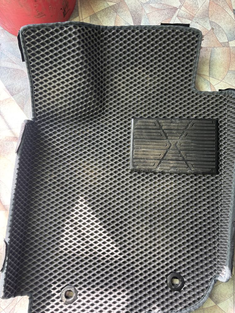 Продам evo полики на RAV4