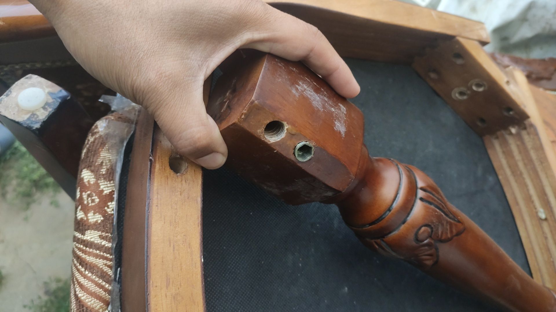 Продам деревянные стулья