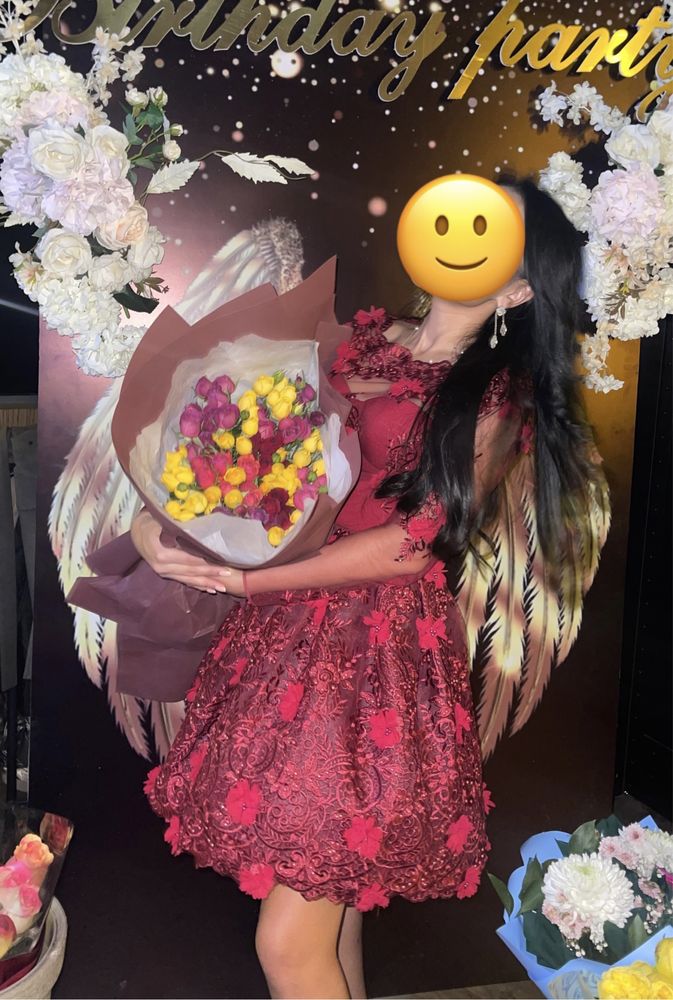 Продам шикарное , эксклюзивное платье от: Aelita Couture