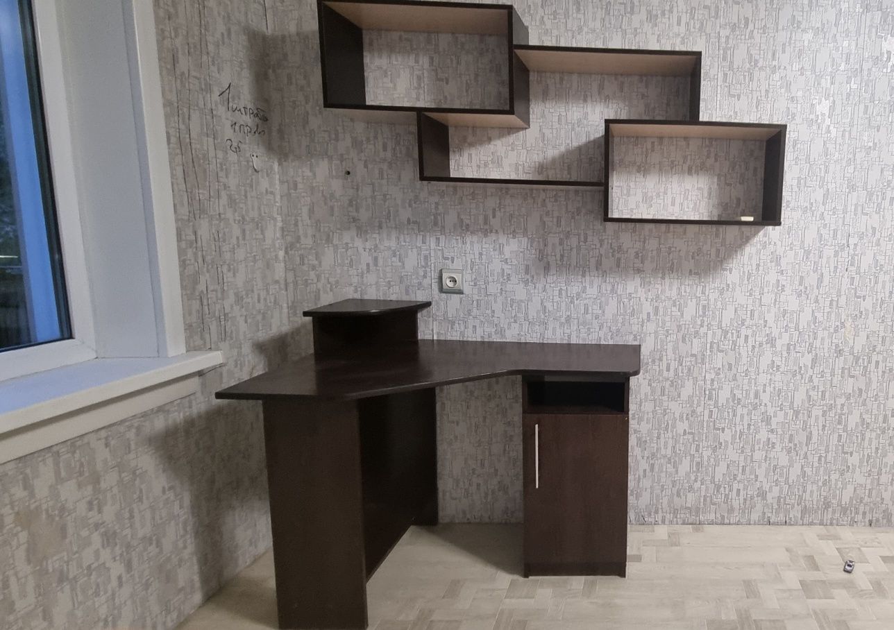 Продам письменный стол