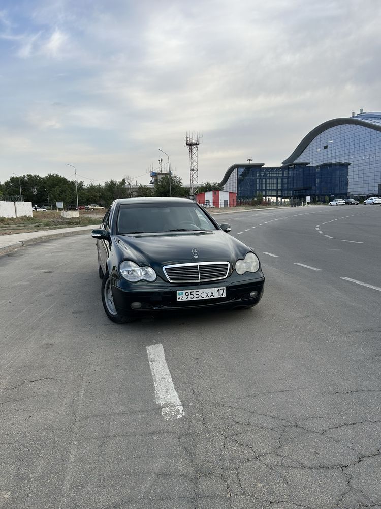 Продам мерседесc C-200