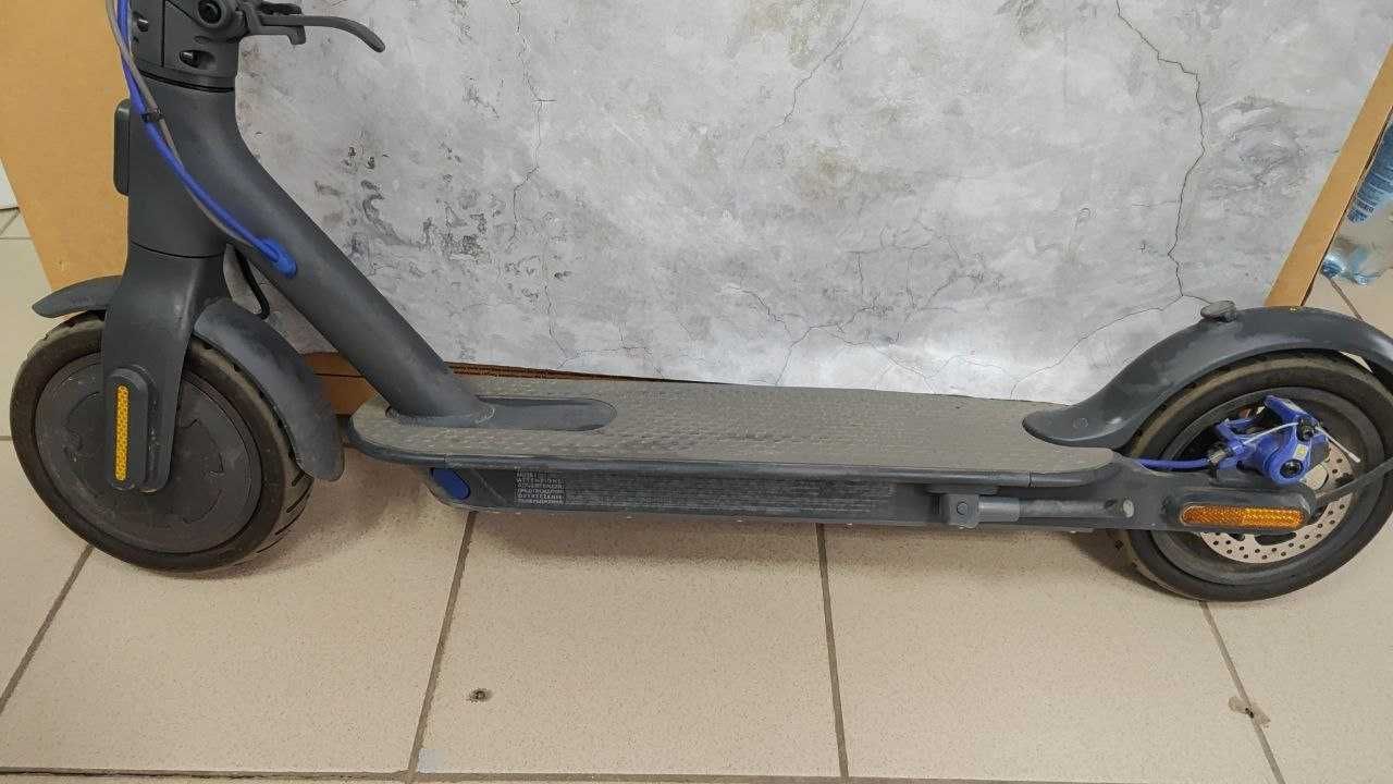Xiaomi Mi Electric Scooter 3.(г.Астана ,Женис 24)лот 437411