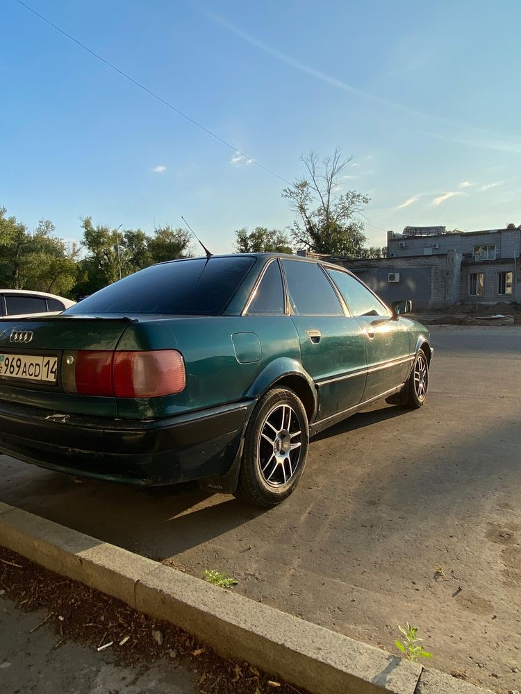 Продам ауди 80 б4