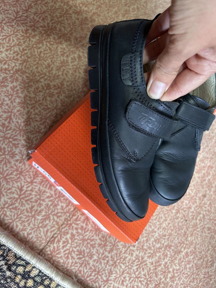 Продам туфли tiflani 32 р