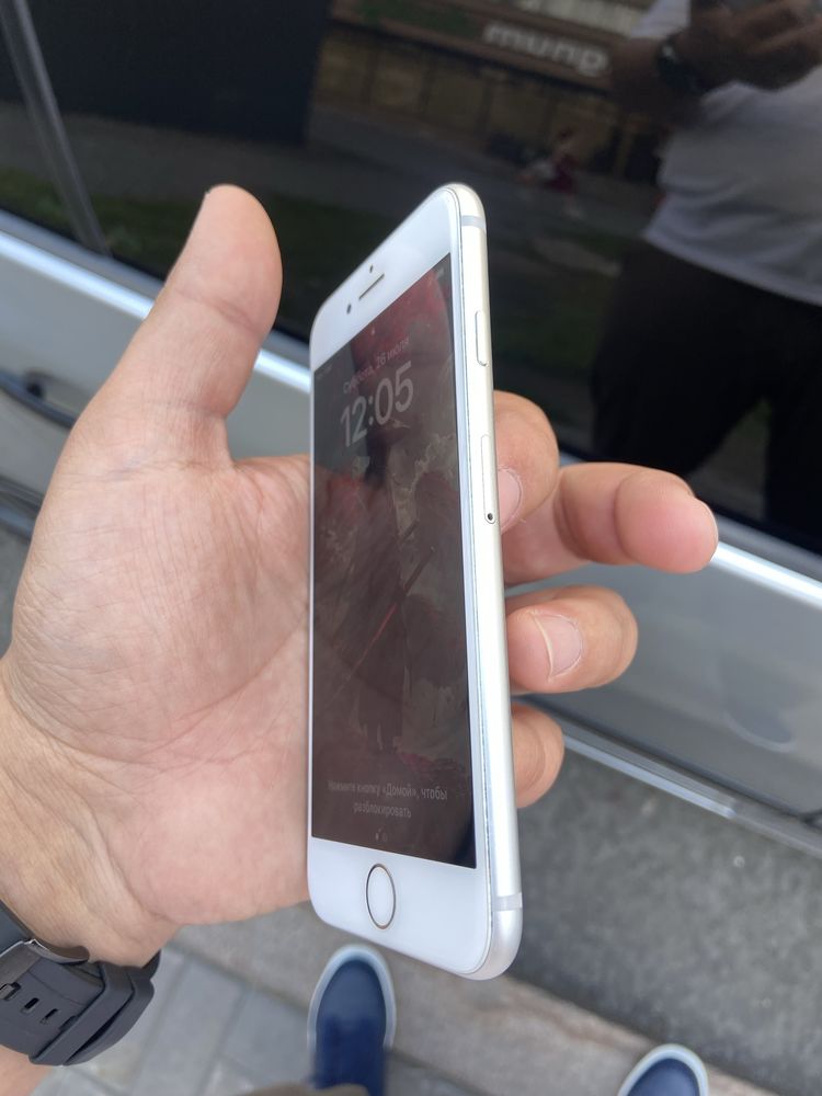Iphone 8 64gb белый в отличном состоянии
