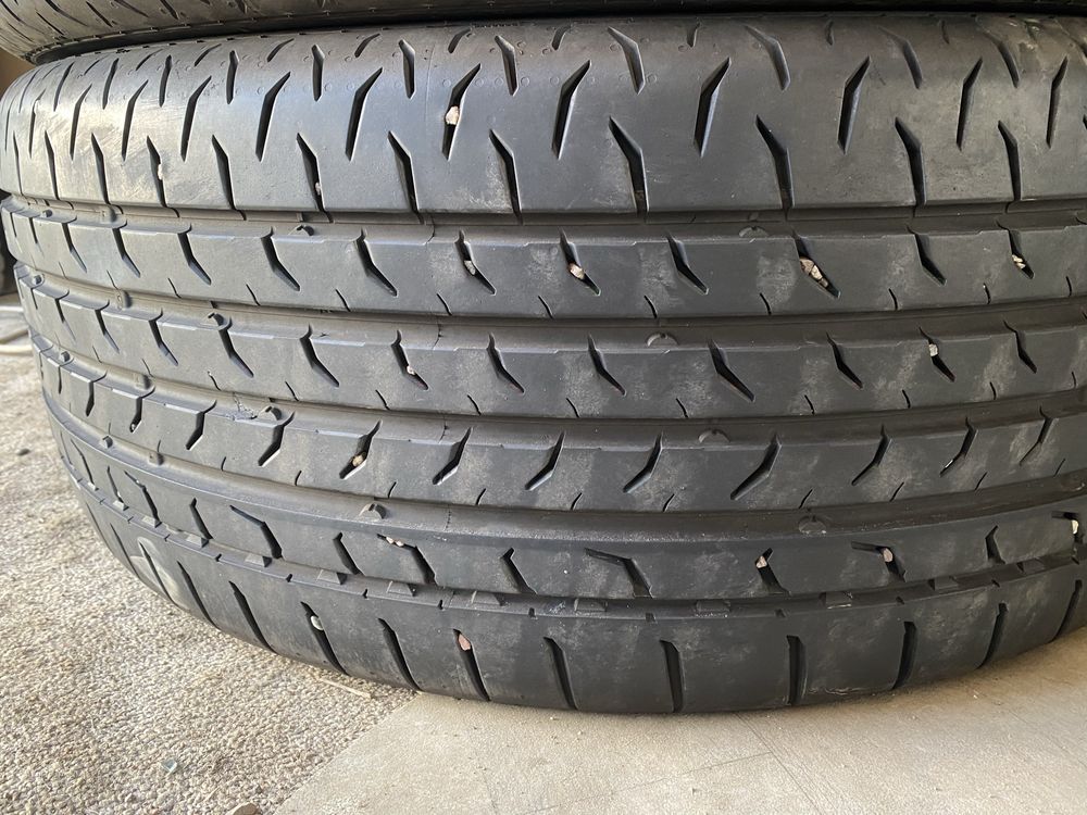 Комплект летние шины 265/40/21 265/40R21 Continental.
