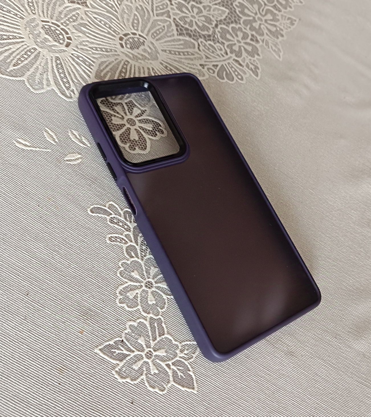 Продам чехол на Xiaomi Redmi 12 pro