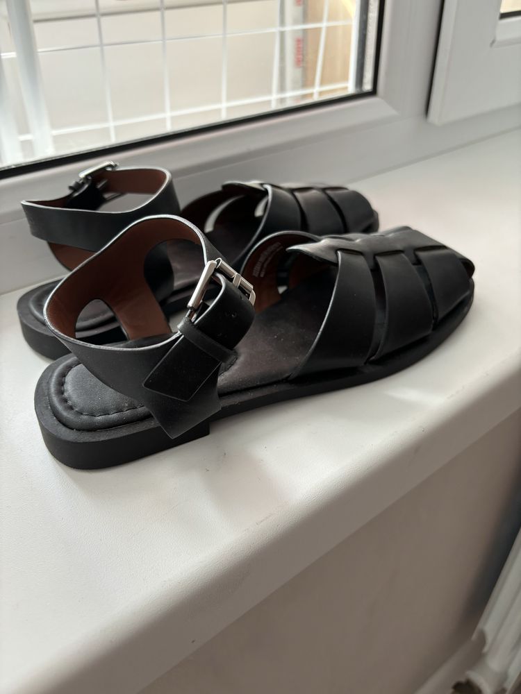 Сандали от Zara 36р