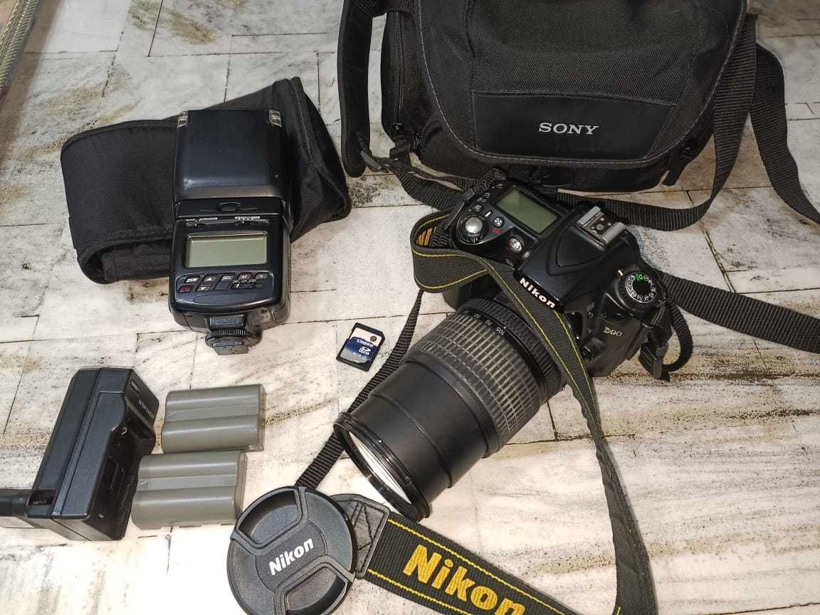 Фотоаппарат зеркальный NIKON D 90 KIT 18-105 VR + Вспышка Nikon Sb-26
