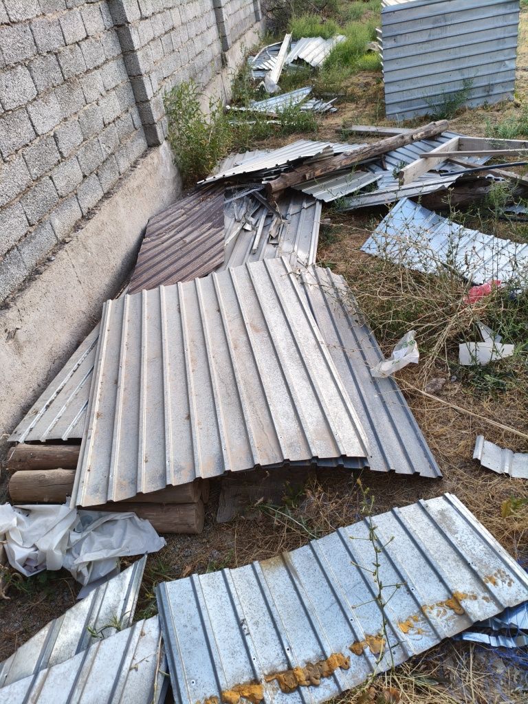 Продам листы профнастила.Мкр Достык Абайский район.