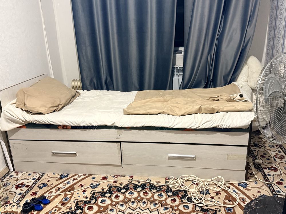 Односпальная кровать