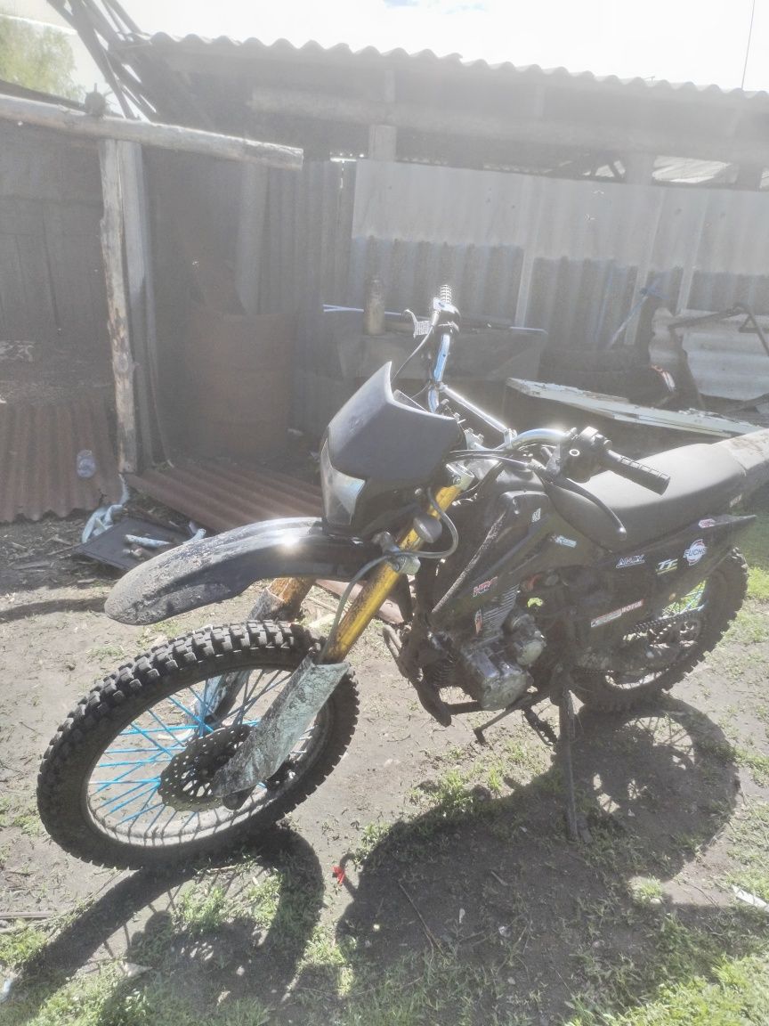 Продам эндура 250кубов