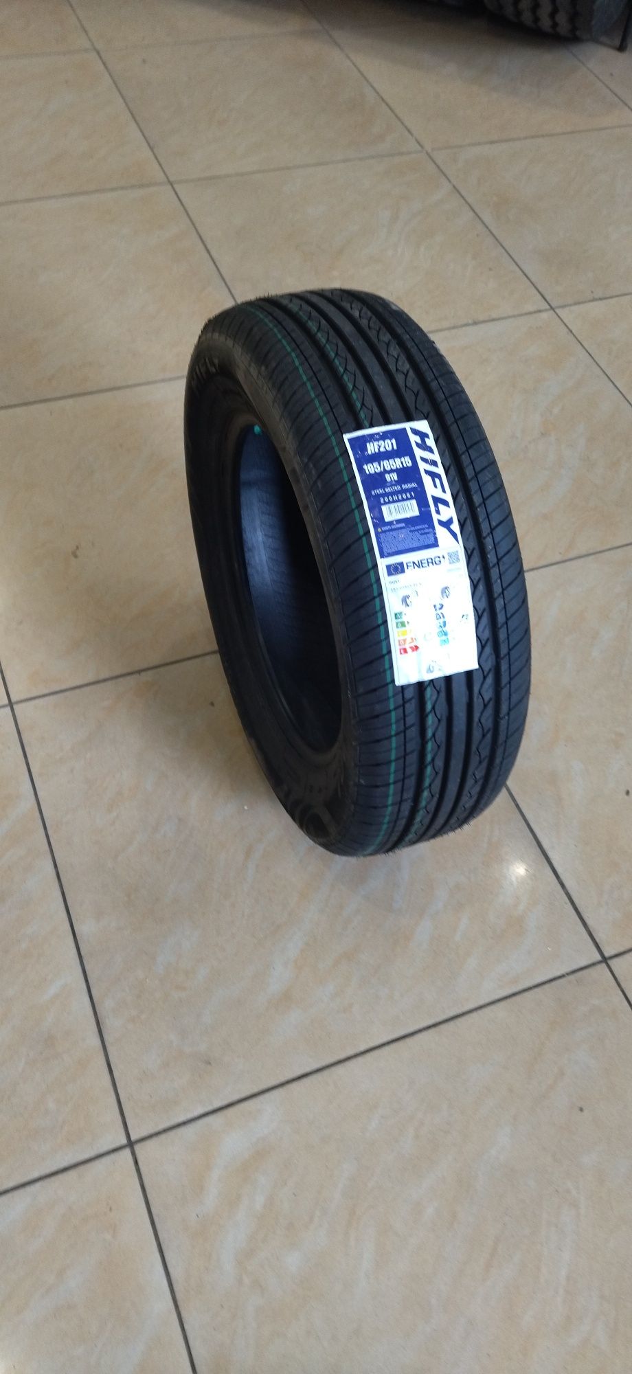 195/65R15 HF201 VI-682 HIFLY