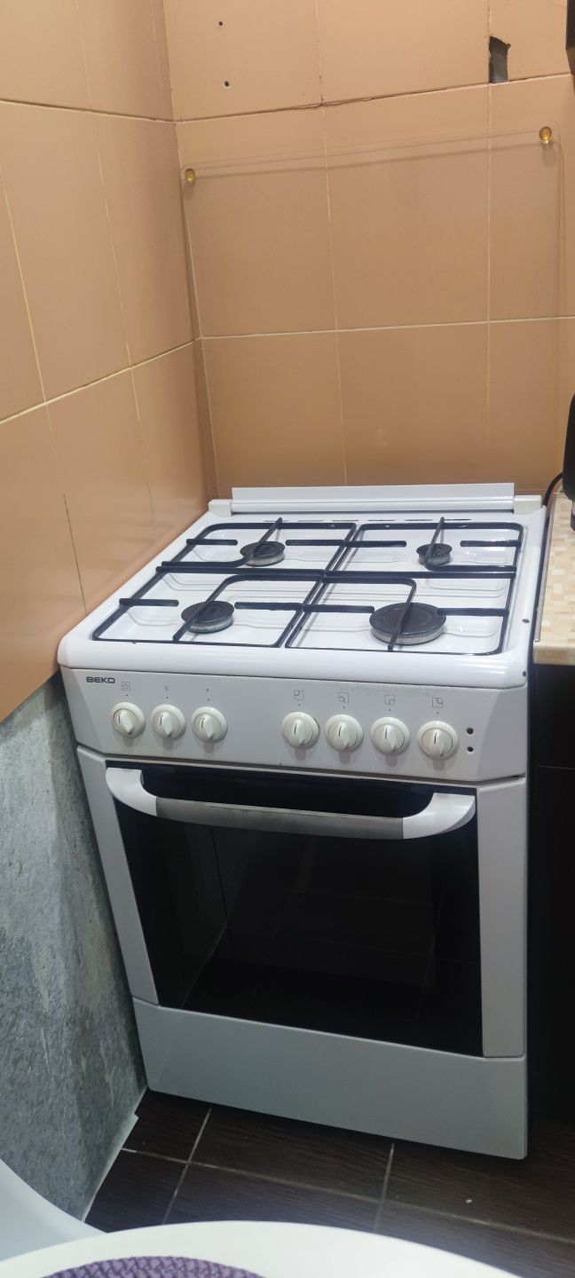 Газовая плита  Beko