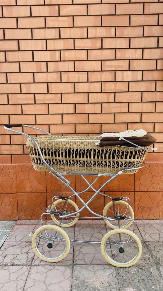 Продам детскую коляску