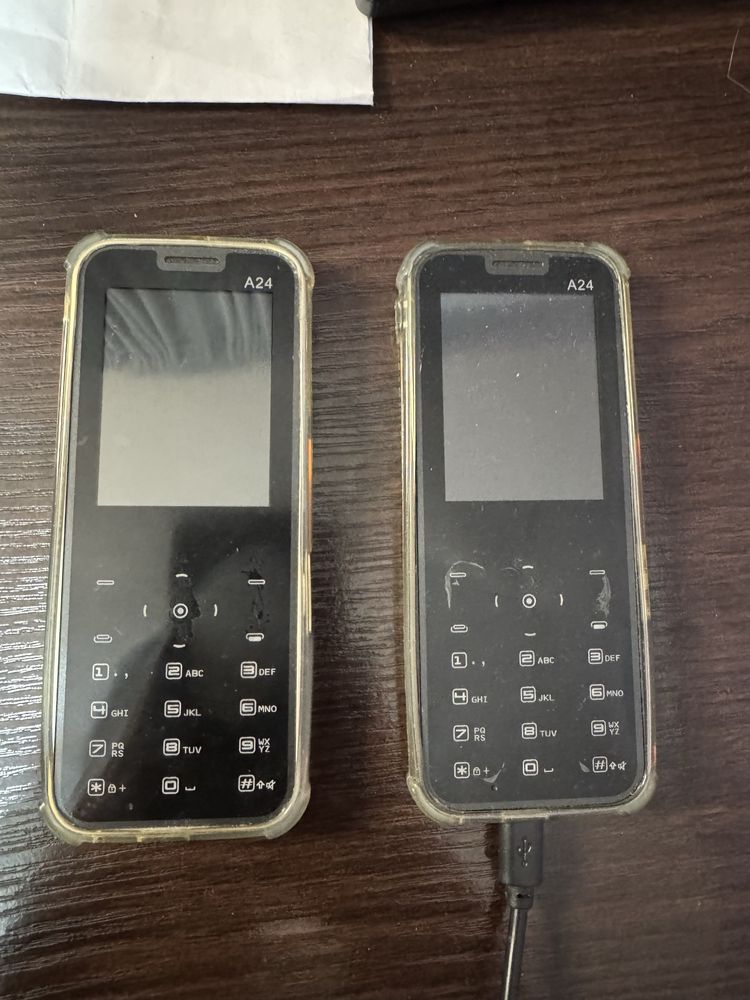 4х симочный Samsung с фонарем