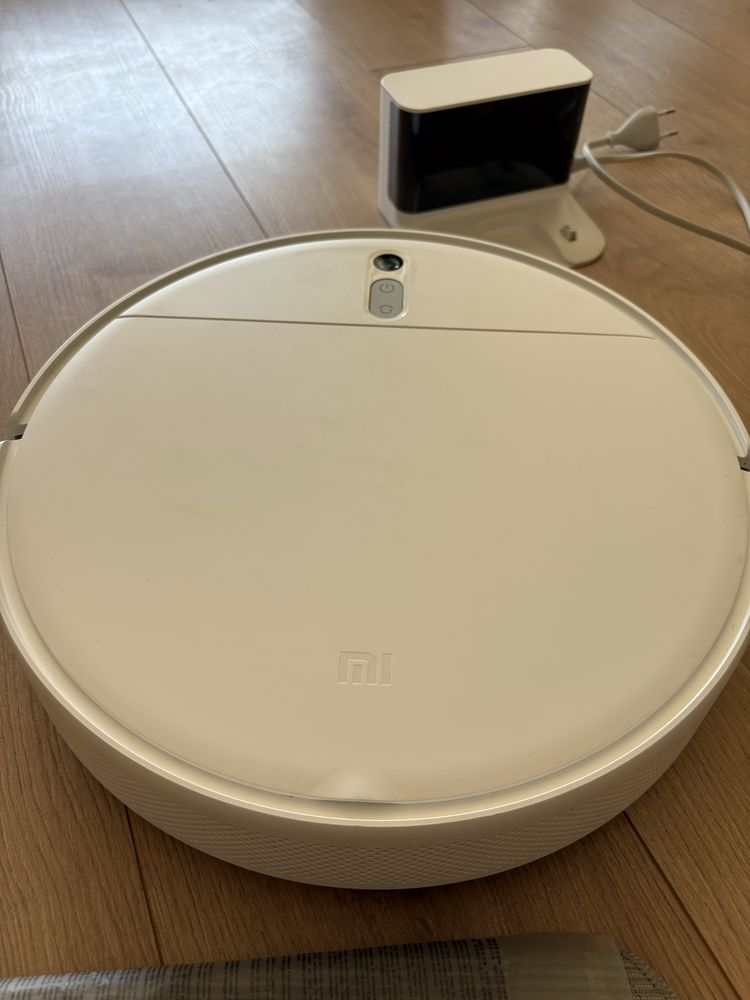 Робот пылесос MI