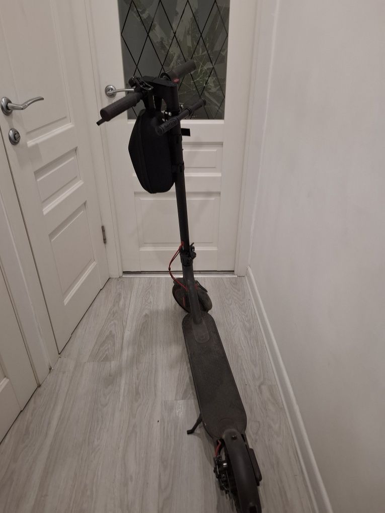 Электросамокат Xiaomi Mijia Electric Scooter Pro