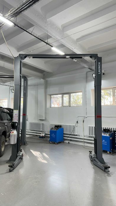 Авто-подъемник TLT235SC (ЕВРОПА) УЦЕНКА Автоподъемник