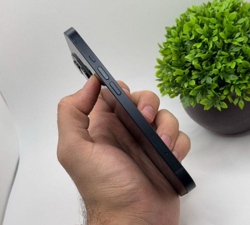 iPhone 13 с гарантией