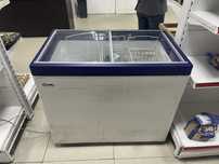 Продам витринный морозильник