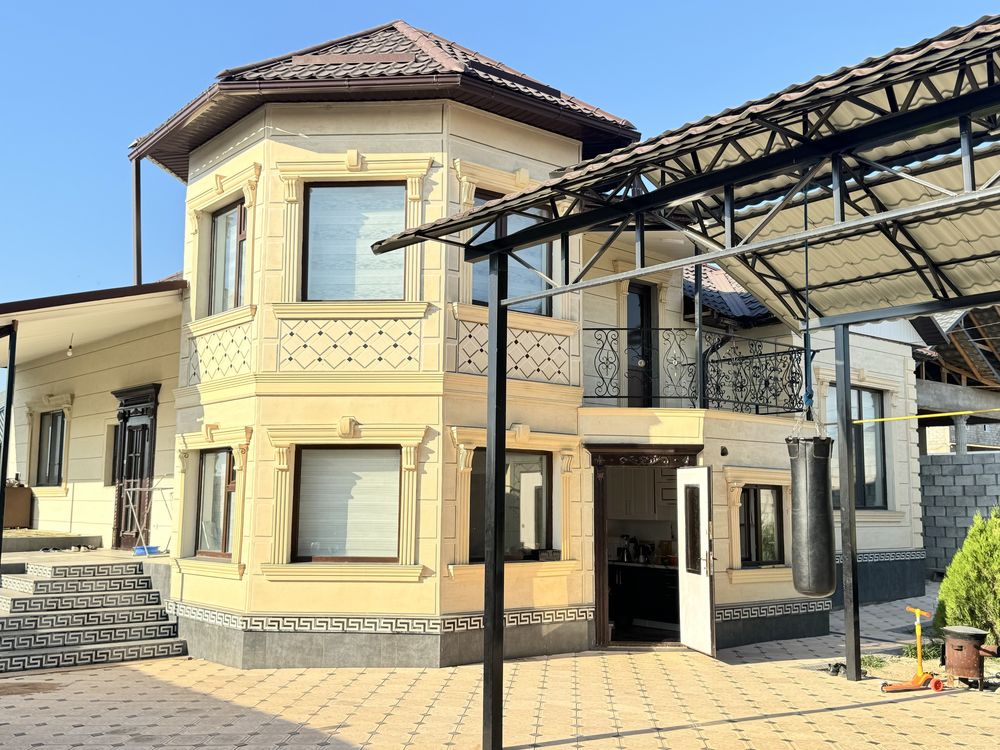 Продаётся дом в хорошем районе