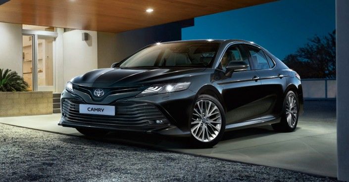 Фара на Toyota Camry 70 / Камри 70