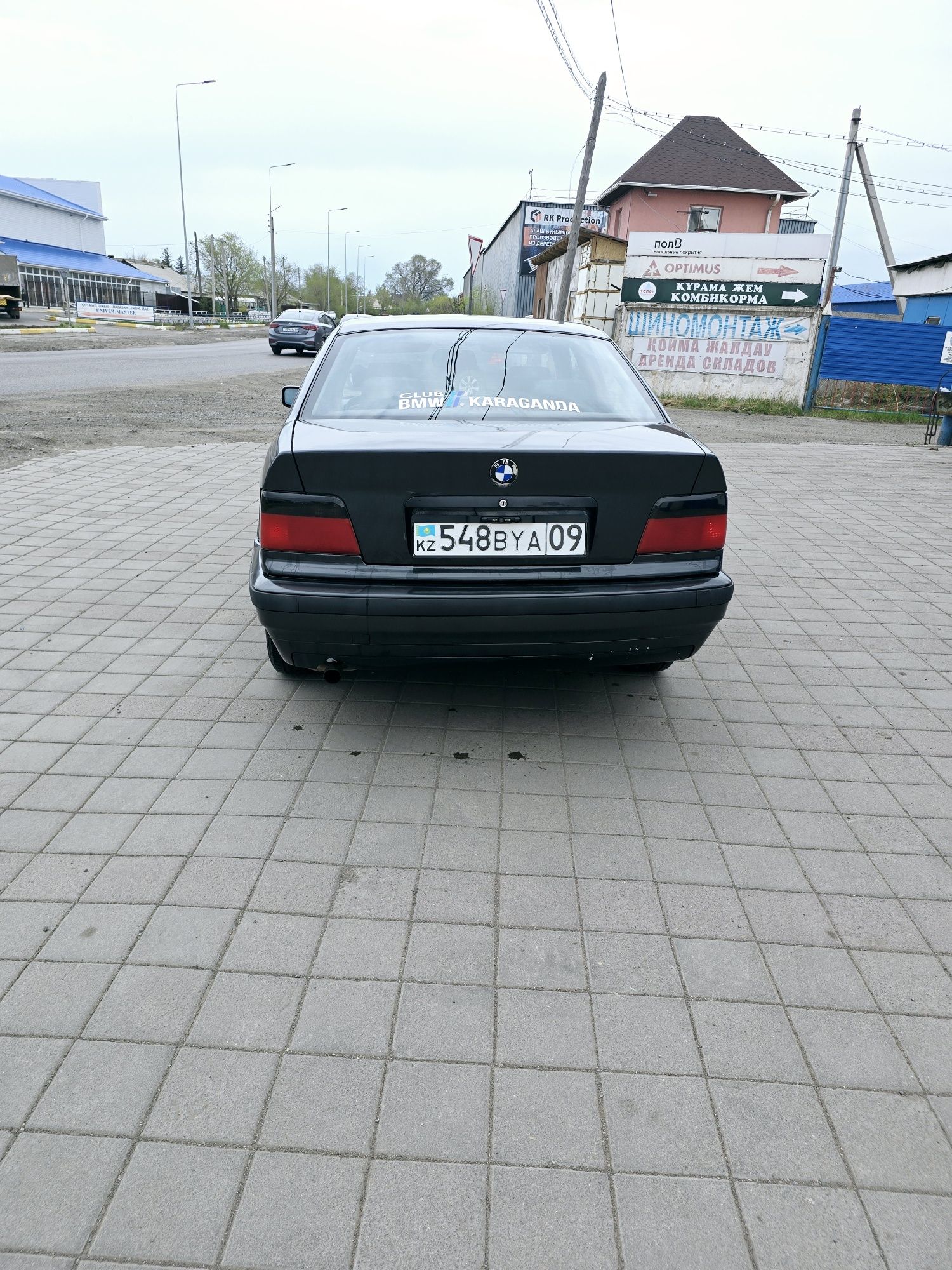 Продам автомобиль BMW 3