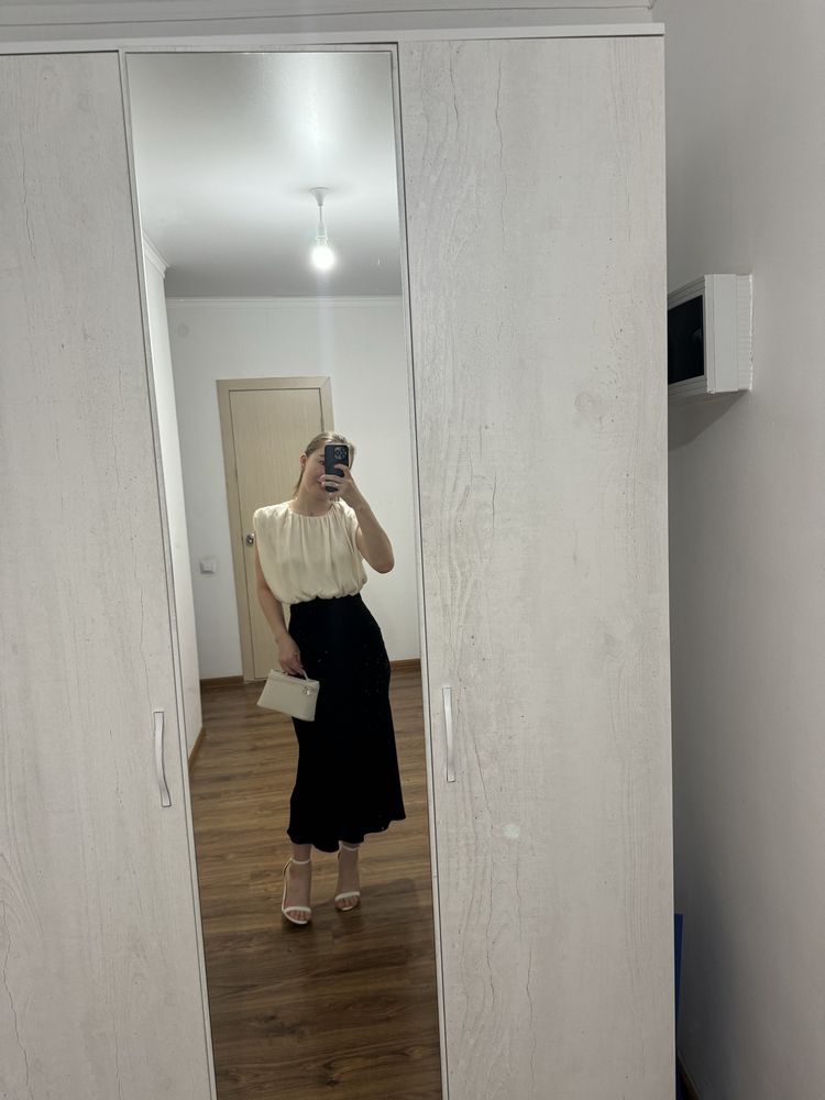 Платье Zara в идеальном состояний
