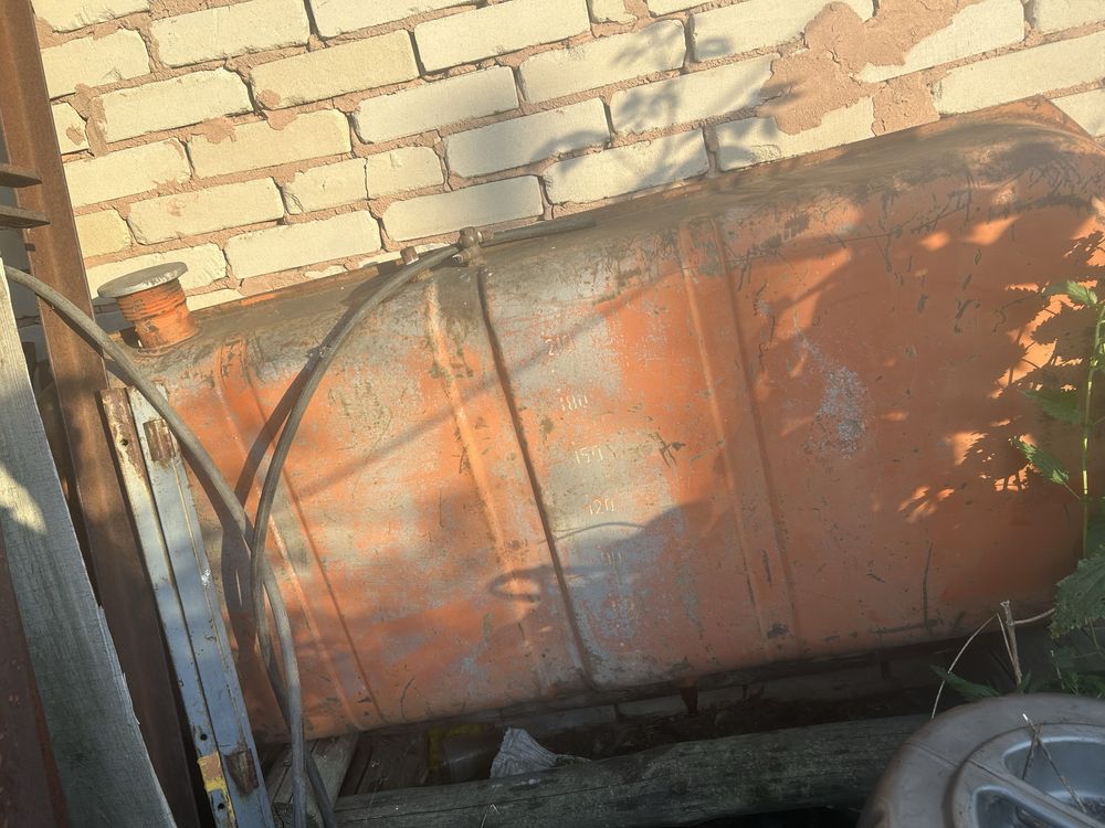 Продам бак под солярку