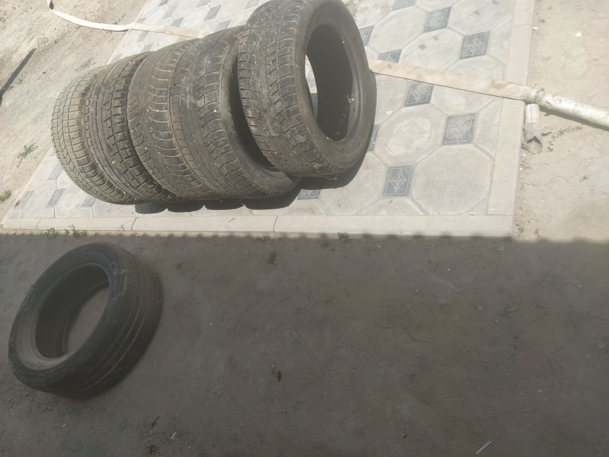 255/55 R18.  Новые мишлен,иокохама