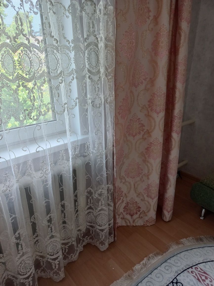Продам шторы с тюлями