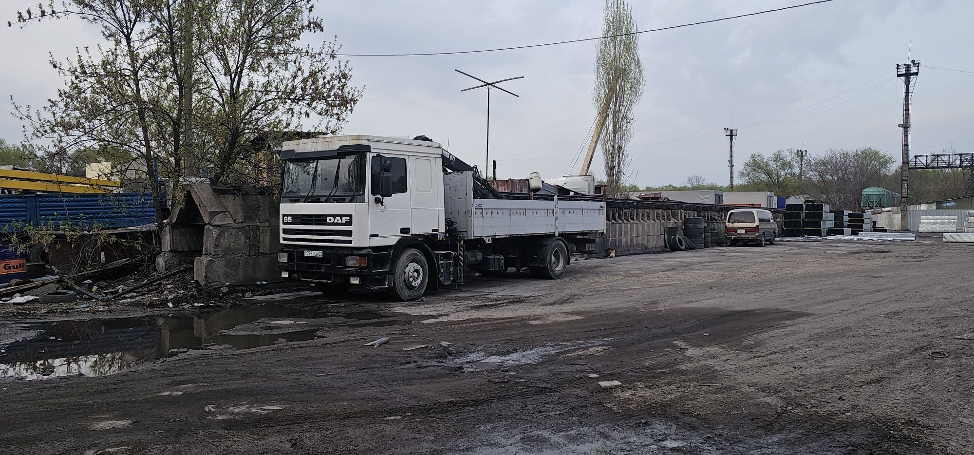 Манипулятор Daf 95 ati400 КМУ установка Hiab 4т