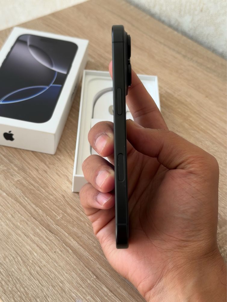  iPhone 16pro 5G 128gb HX/A ЕАС black titanium акб 95%