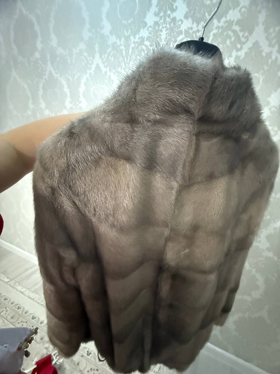 Шуба. Очень хорошем состоянии.новый. не одевала.