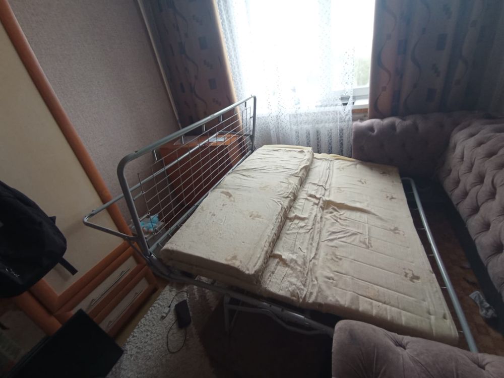 Продам диван подростковый