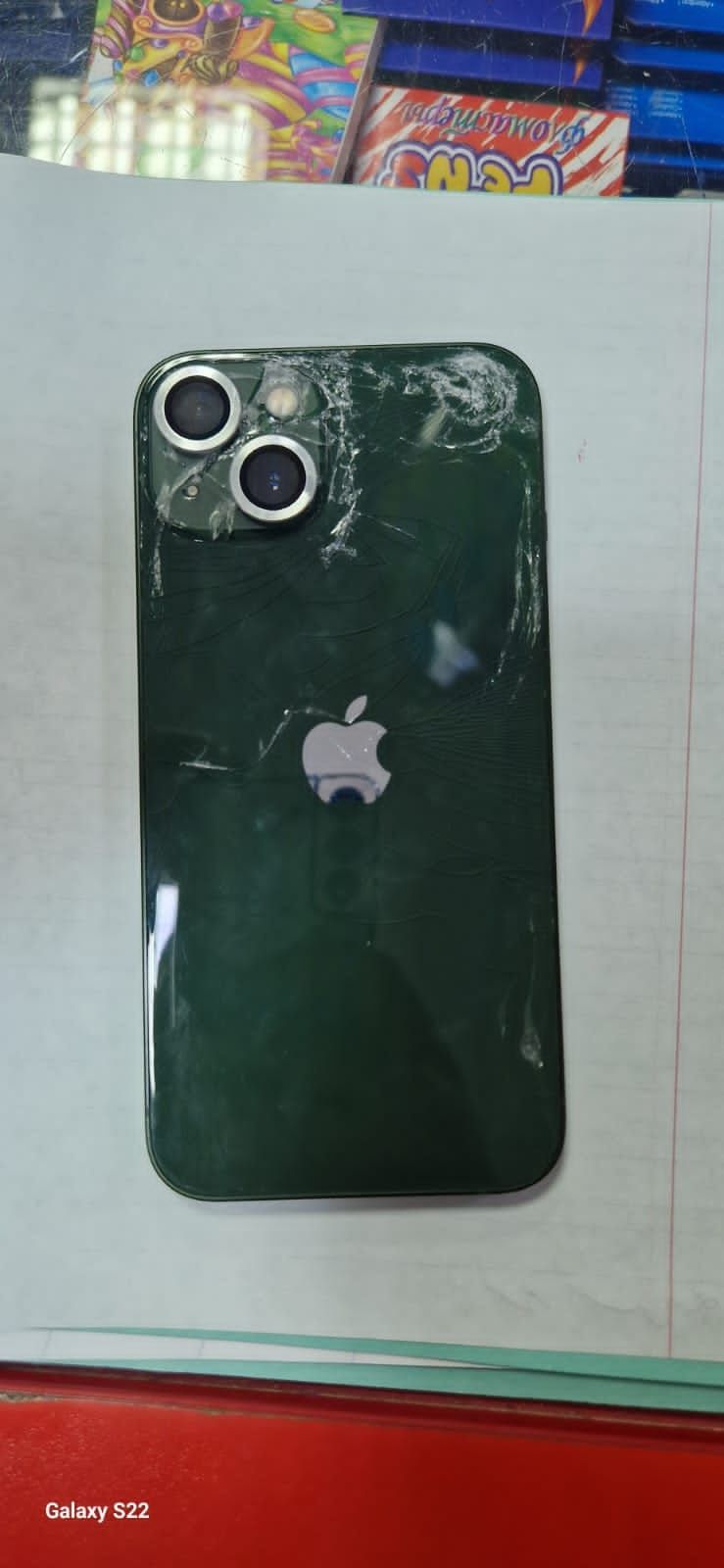 iPhone 13 (128 GB)