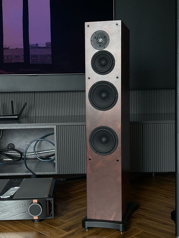 Акустика Георгия Крылова на динамиках SB Acoustics satori